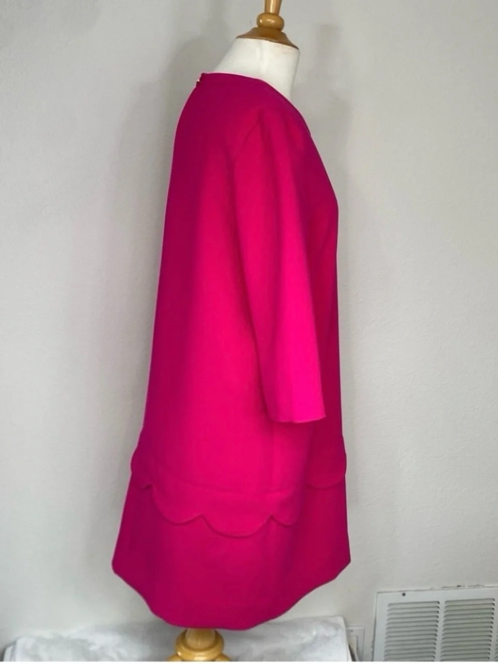 Kate Spade Women's Pink Scallop Shift Dress Size 8 Classic Preppy Corporatecore